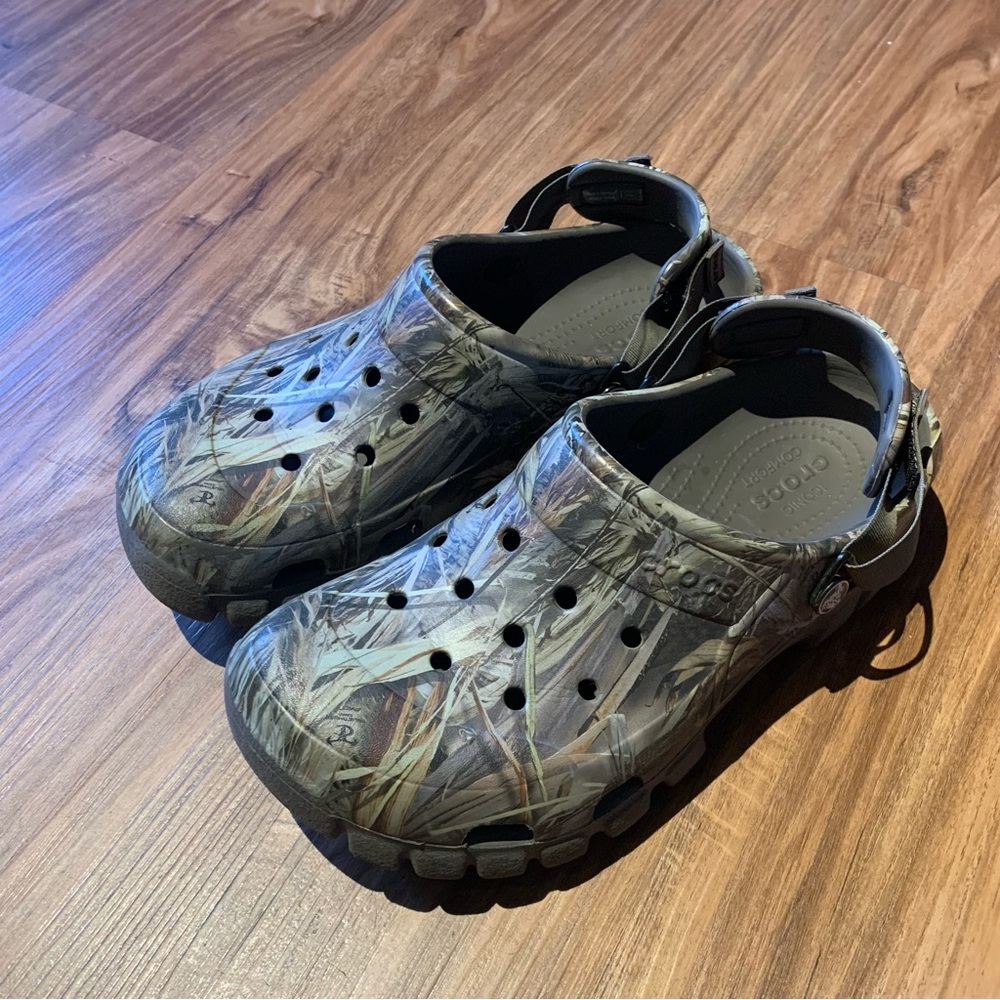 Crocs Classic All Terrain  Camo Realtree Slip On Clogs Men SIZE 8 Closed Toe